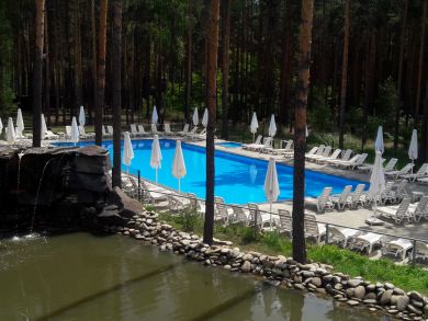 Vacation near a swimming pool not far from Kyiv